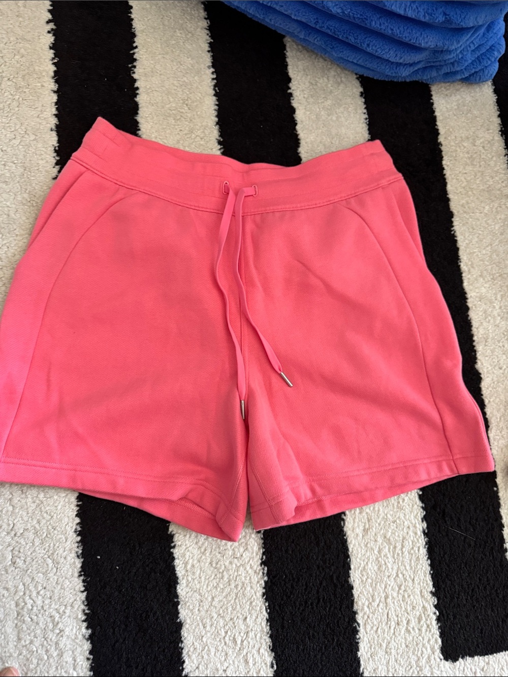 Lululemon Scuba Women’s Shorts size 10